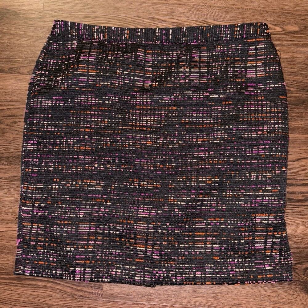 LOFT Textured Boucle Skirt
